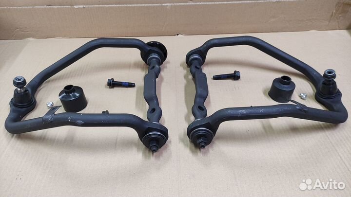 Рычаг задний верхний 1 шт. L / R Сайбер Себринг