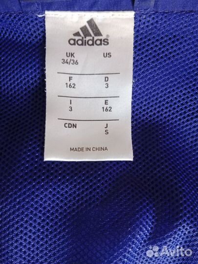 Спортивная куртка adidas