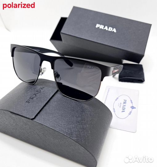 Солнцезащитные очки разных брендов