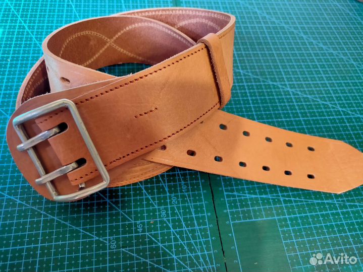 Мужской кожаный ремень