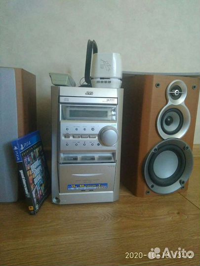 Музыкальный центр