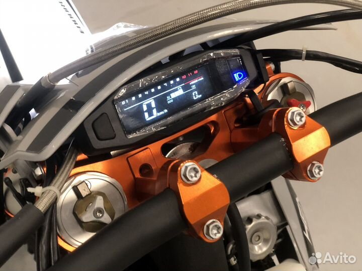 Мотоцикл GR8 300 2T Hengjian Z300 Kamax Lextra