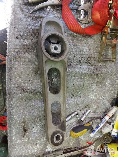 Опора. двигателя нижняя Неон Круйзер