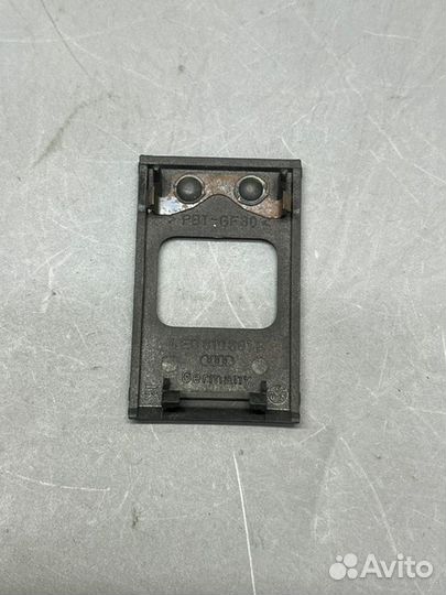 Накладка Audi A8 D3 3.2 2007