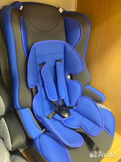 Автокресло Teddy красное 9-36кг