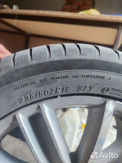 Maxxis Victra Sport VS5 235/50 R18