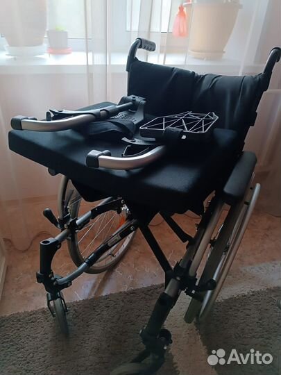 Коляска инвалидная