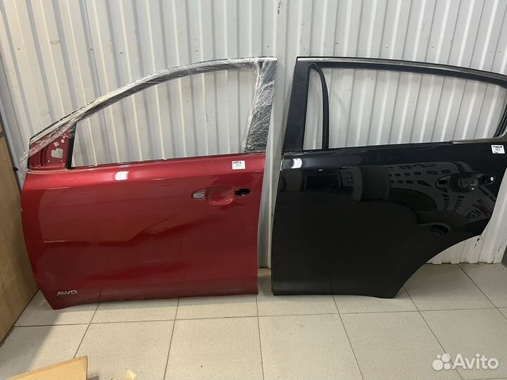 Левая дверь Киа Спортейдж 4