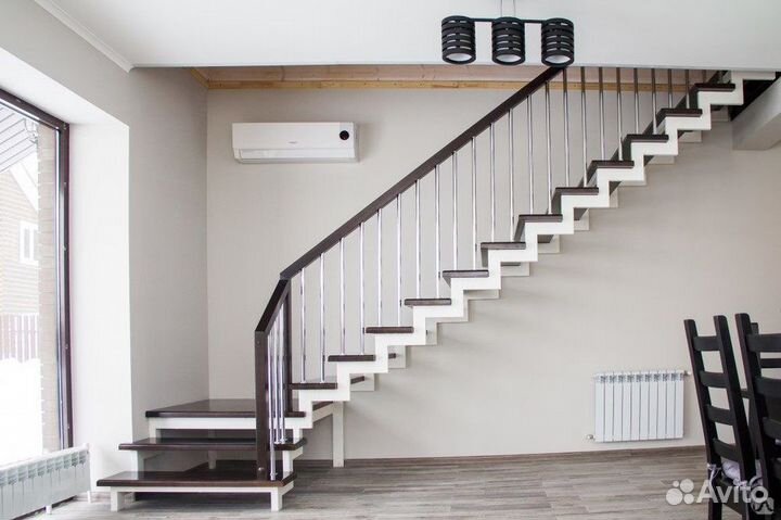 Лестница на металлокаркасе