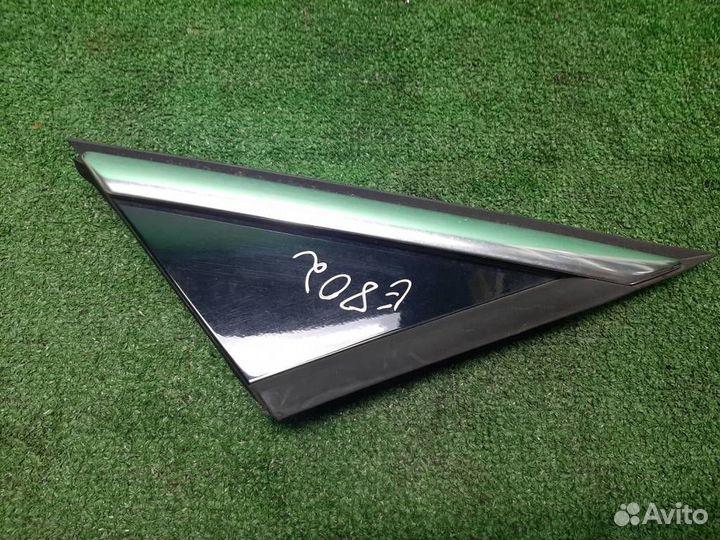 Накладка крыла переднего правого Peugeot 3008 2010