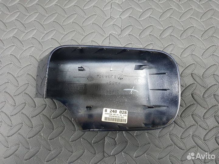 Колпак зеркала, правый BMW E46