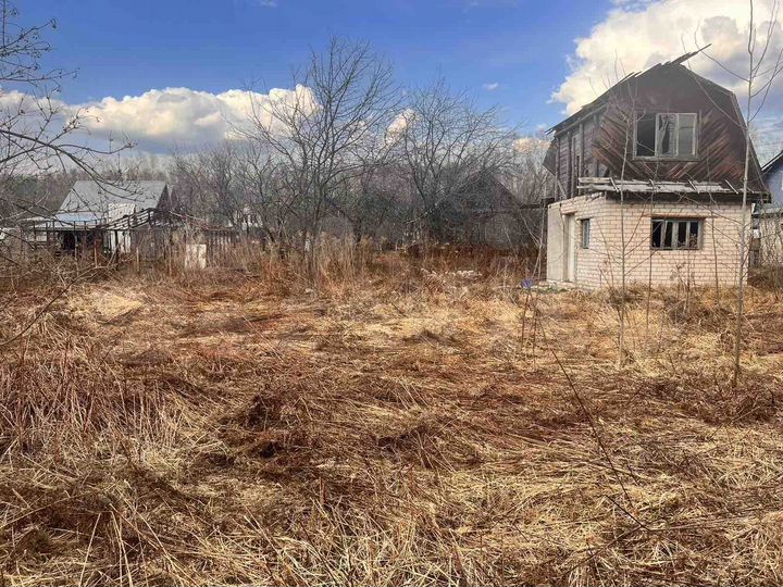 Дача 20 м² на участке 4 сот.