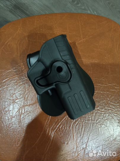 Кабура поясная пластиковая для пистолета Глок