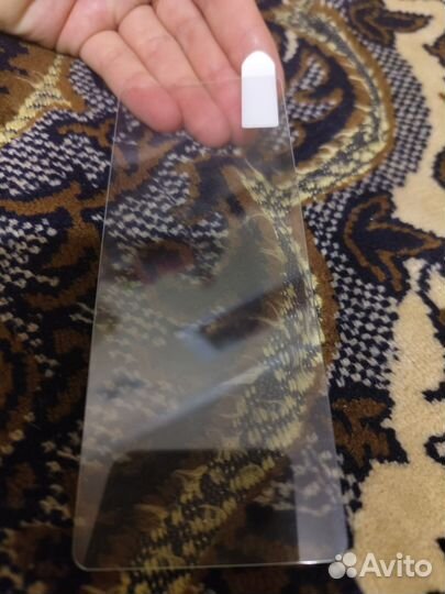 Защитное стекло