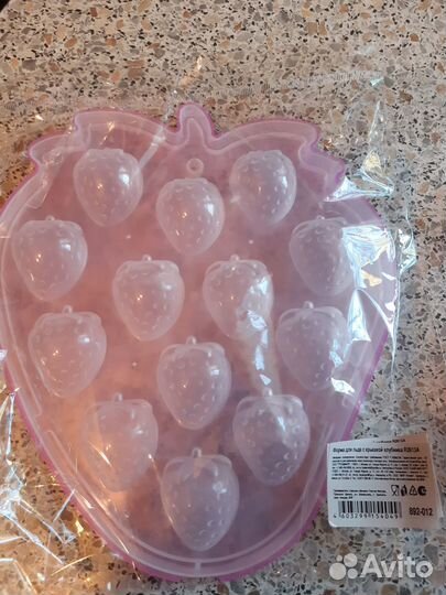 Форма для льда клубничка