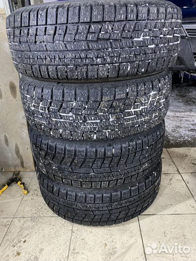 Yokohama Ice Guard IG60 225/60 R16