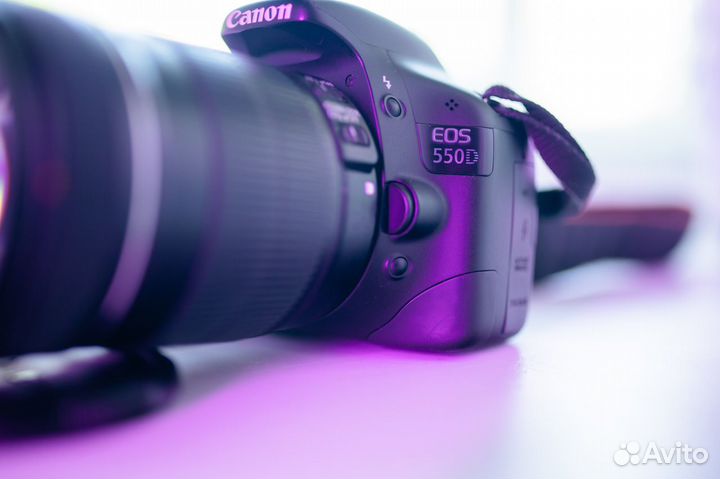 Canon EOS 550D Kit 18-135 mm IS