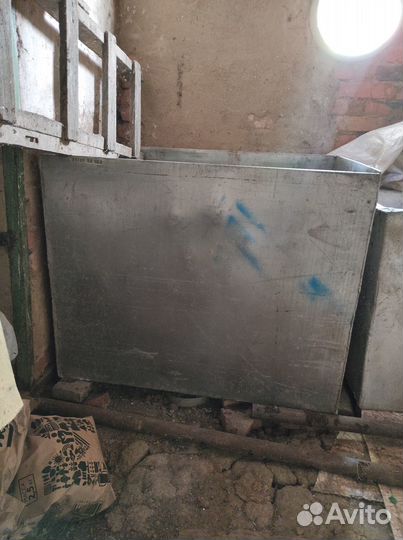 Бак из нержавейки огромный