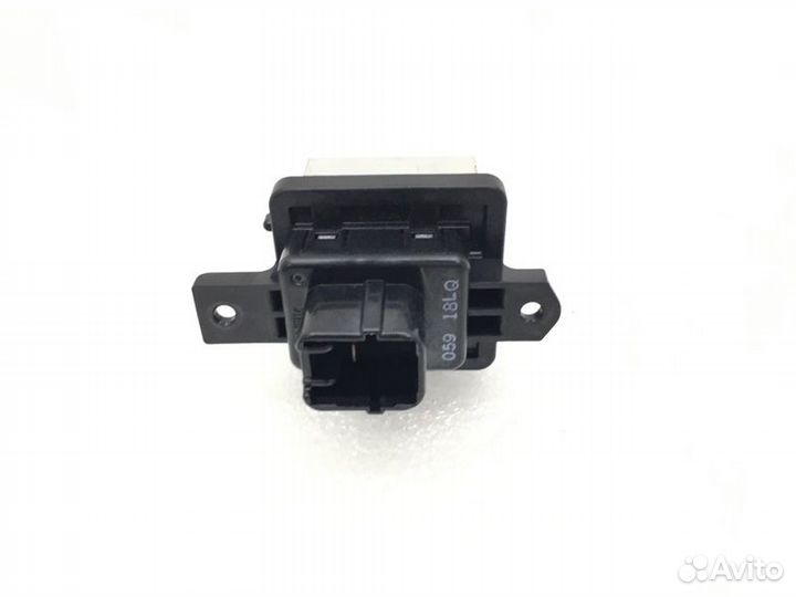 Резистор печки Mitsubishi Outlander 2020