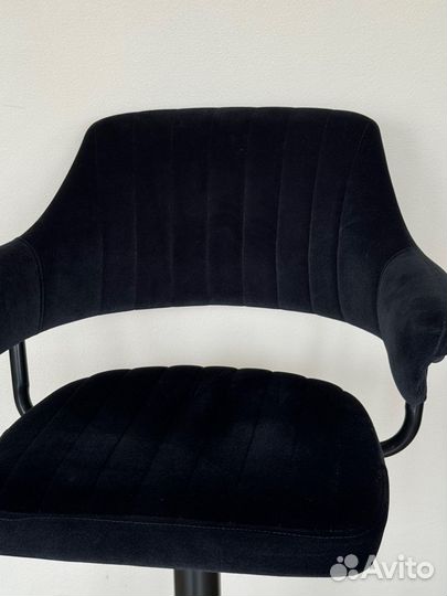 Барный стул для бровиста чарли