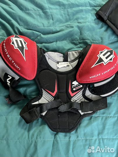 Нагрудник хоккейный детский