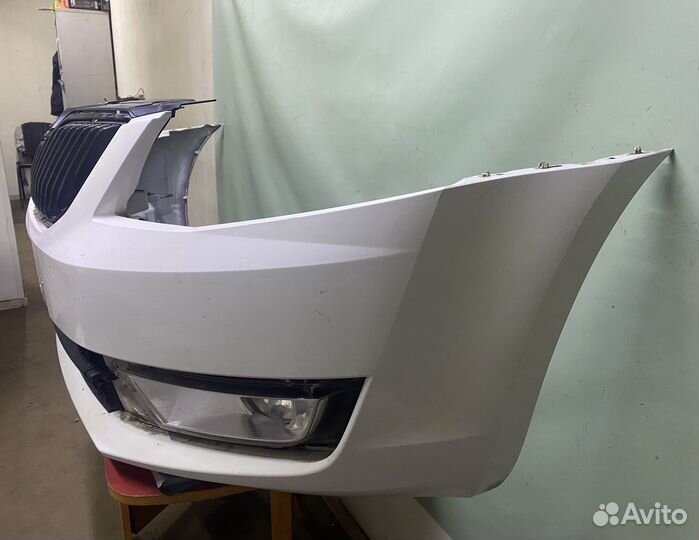 Передний бампер в сборе Skoda Octavia A7