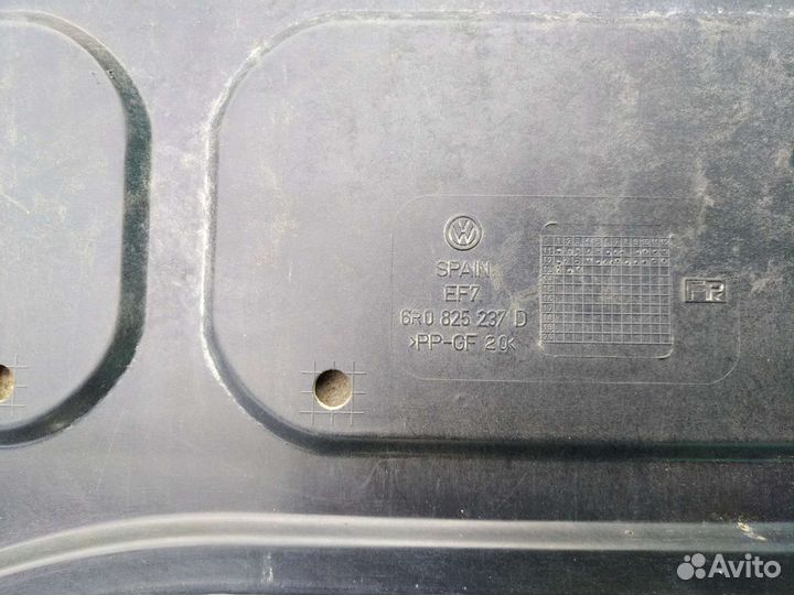Пыльник двигателя Vw Поло