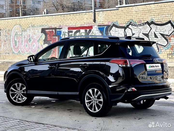 Toyota RAV4 2.5 AT, 2018, 10 700 км