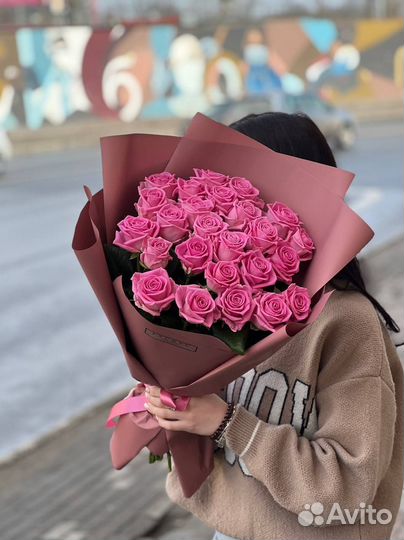Букет из 25 розовых роз