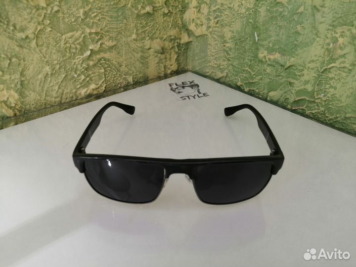 Солнцезащитные очки мужские Lacoste с поляризацией