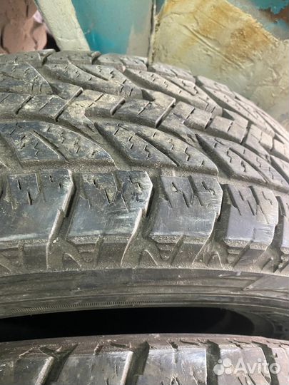 Bridgestone Dueler A/T 245/70 R16