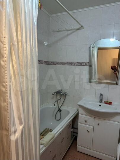 2-к. квартира, 58 м², 2/10 эт.