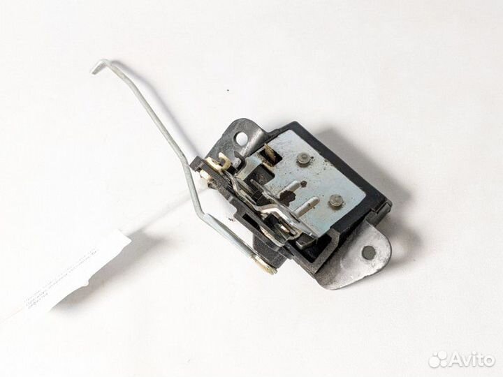 Замок багажника Hyundai Solaris хетчбек G4FA 2011