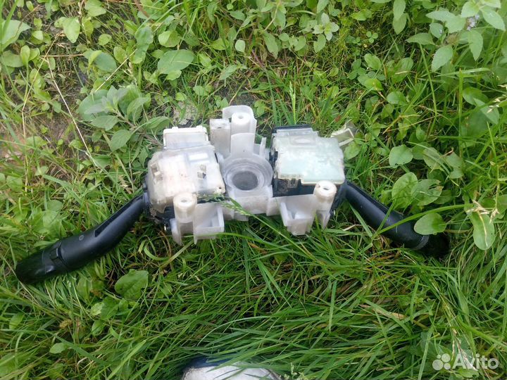 Переключатель подрулевой mazda 6 GG