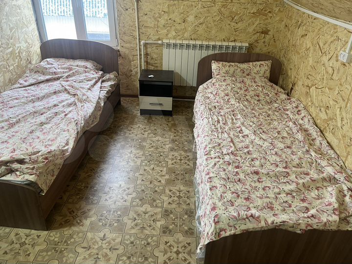 Комната 20 м² в 2-к., 1/2 эт.