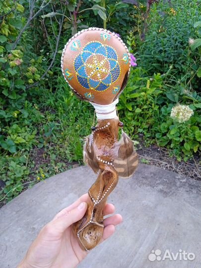 Тотемная шаманская погремушка 