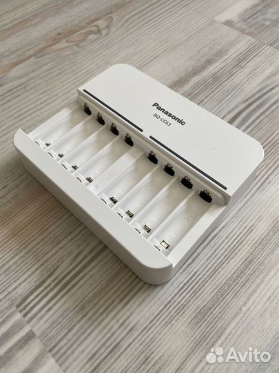 Зарядное устройство Panasonic BQ-CC63