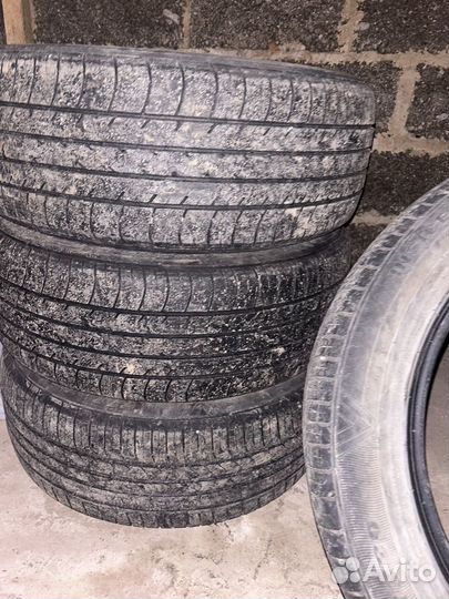 Winrun R330 215/55 R17