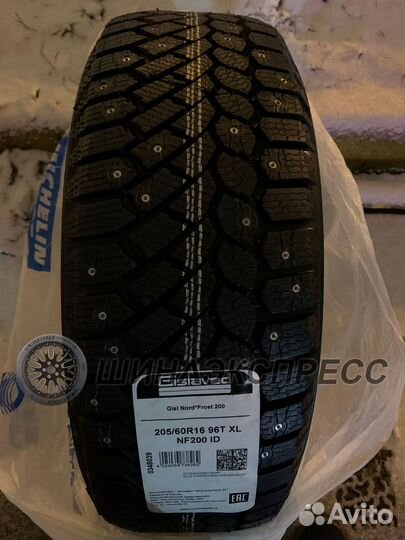 Gislaved Nord Frost 200 205/60 R16 96T