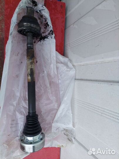 Привод передний левый Skoda Octavia A5