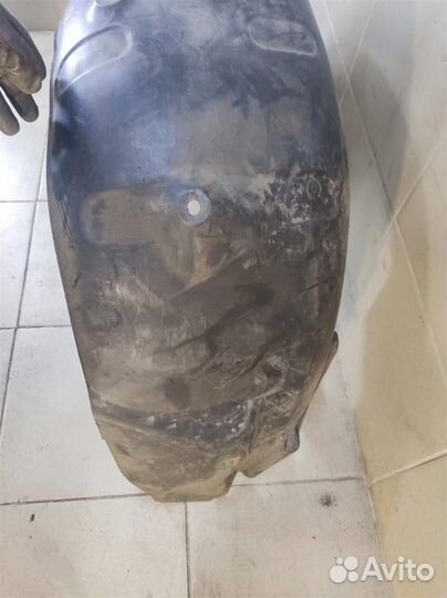 Подкрылок задний правый Suzuki Grand Vitara 2011