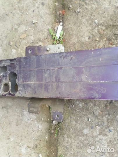 Усилитель переднего бампера вольво S80