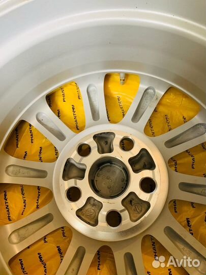 R18 Hankook Ventus V12 Evo2 K120 235/50, PCD 5x112 DIA 120