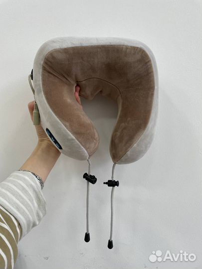 Массажная подушка для шеи
