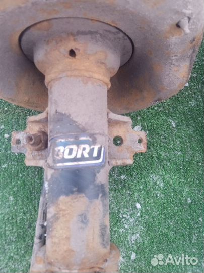 Амортизатор передний, пружина Renault Laguna 1