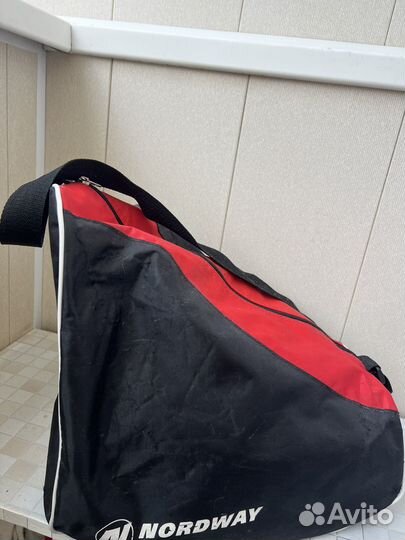 Коньки хоккейные