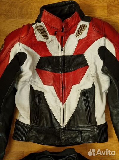 Мотокомбинезон женский кожаный