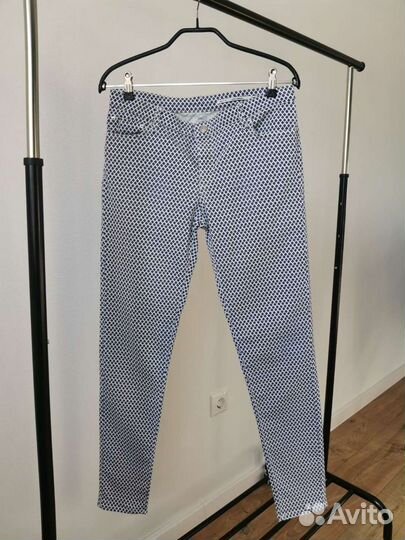 Джинсы Zara, Mango