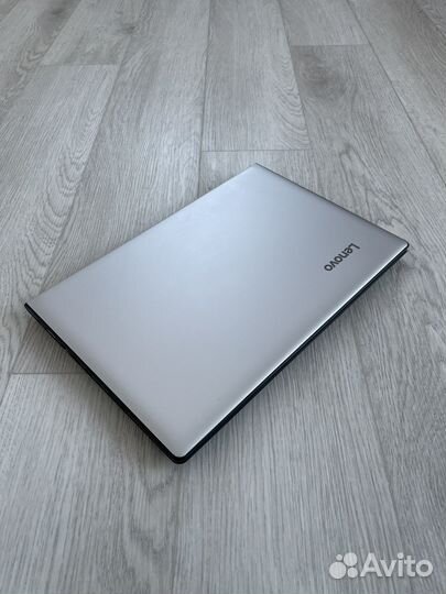 Ноутбук Lenovo i3 (6th) nvidia gt920mx 12gb ssd256