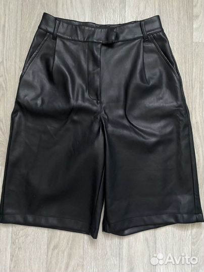 Шорты бермуды женские из эко кожи